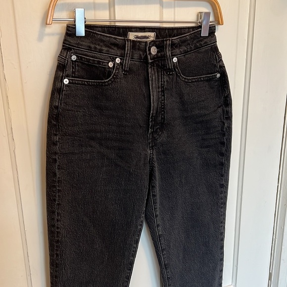 Madewell The Curvy Perfect Vintage Jean in Lunar Wash - Picture 6 of 14